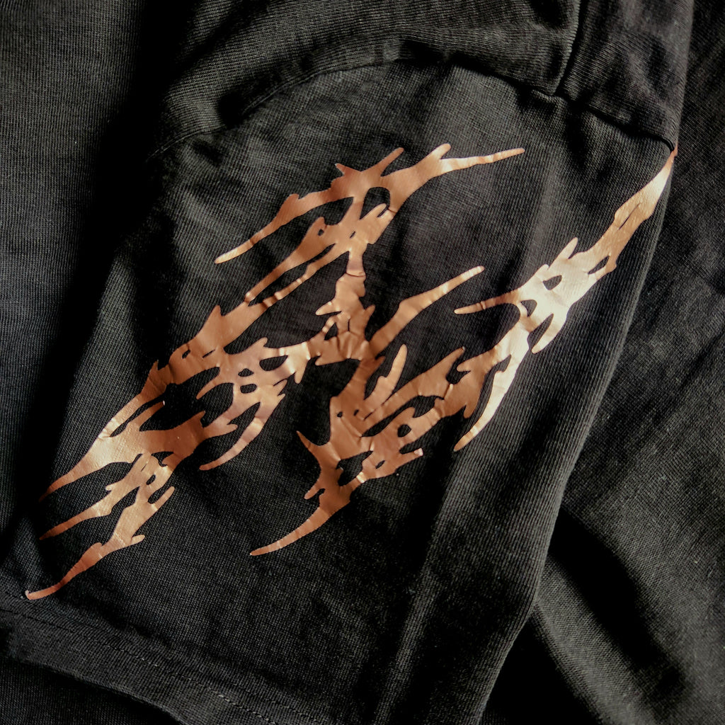 V1 logo + sleeve